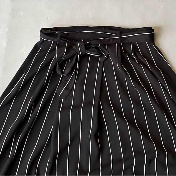 5 for $40 Banana Republic Skirt Women Size 4 - Picture 2 of 7